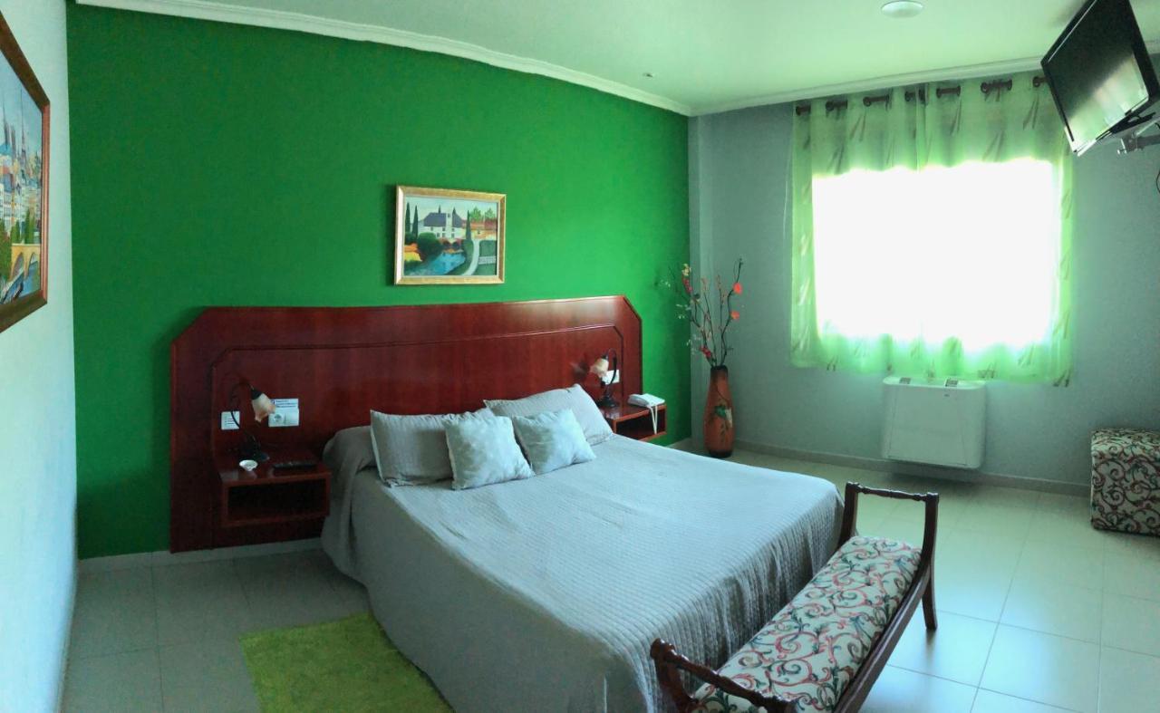 Motel Montecarlo Lugo Extérieur photo